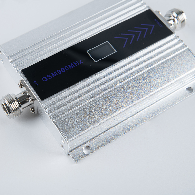 乌拉特后家用单频手机信号增强器100㎡